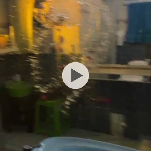 Limpiado el vidrio de la ducha