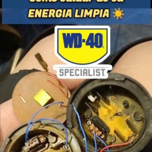 recuperar luces solares oxidadas por el agua de la intemperie, cuidando de la energía limpia.